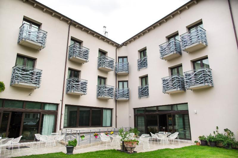 Kalavrita Canyon Hotel & Spa Exterior photo